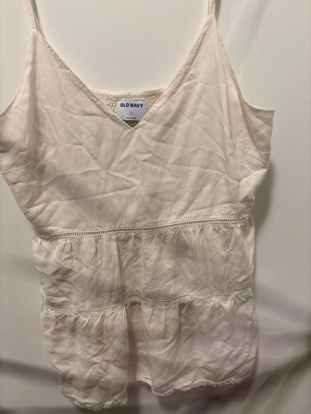 Old Navy Cream Colour Camisole V-neck 100% rayon. - Picture 2 of 6